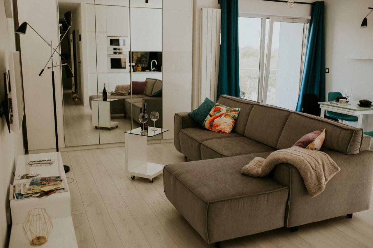 Ng New Gardens Apartment พอซนาน ภายนอก รูปภาพ